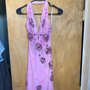 Beautiful formal gown.